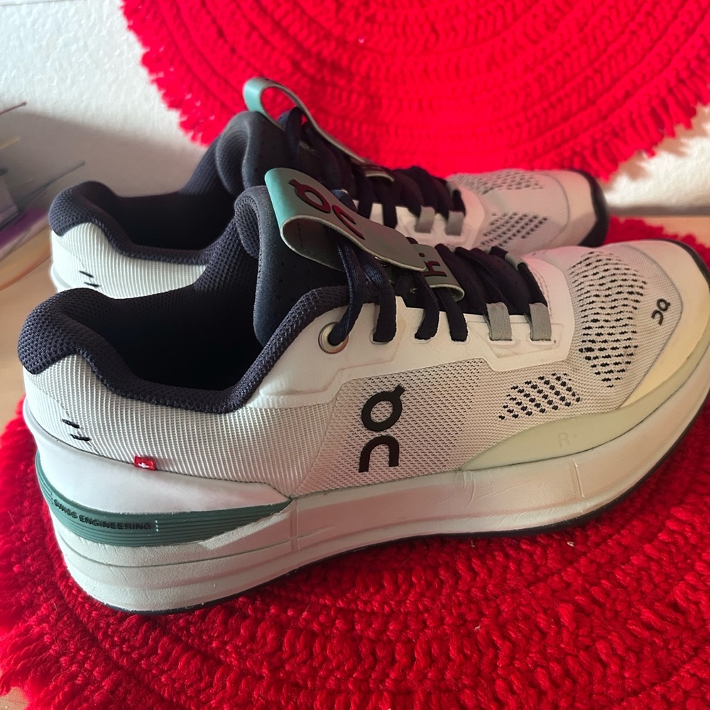On Running White and Green Sneakers with CloudTec Cushioning - Picture 2 of 9